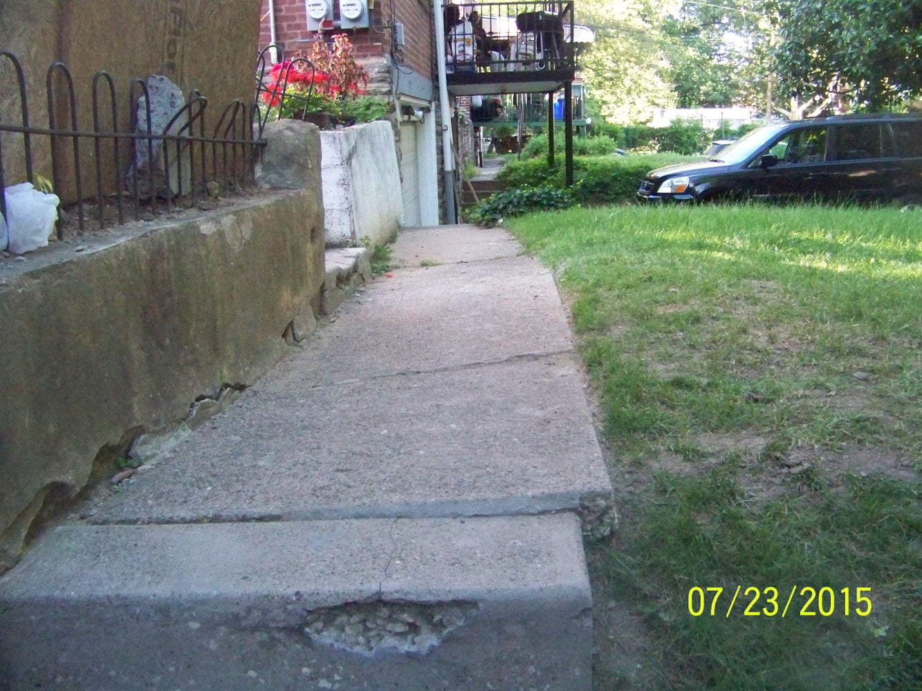 2339 Bryn Mawr Ave back patio