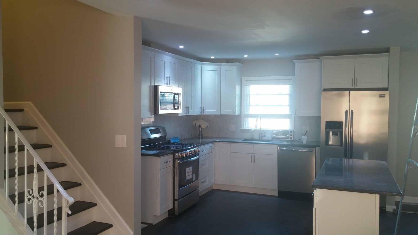 Kitchen White Shaker