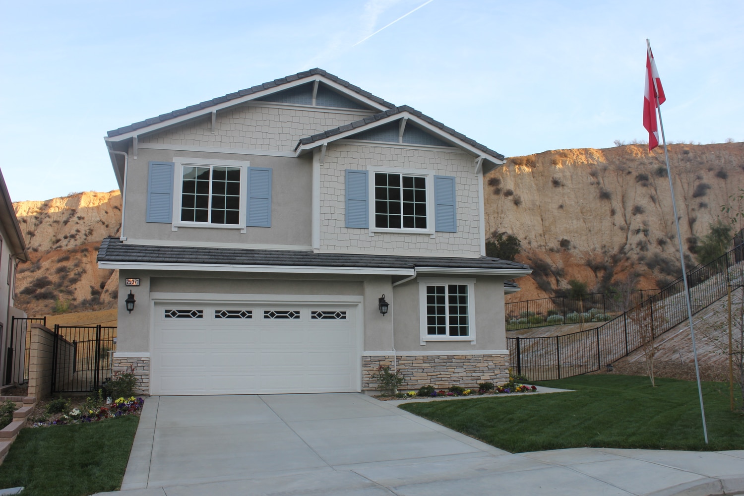 Santa Clarita; 8 high end single family homes