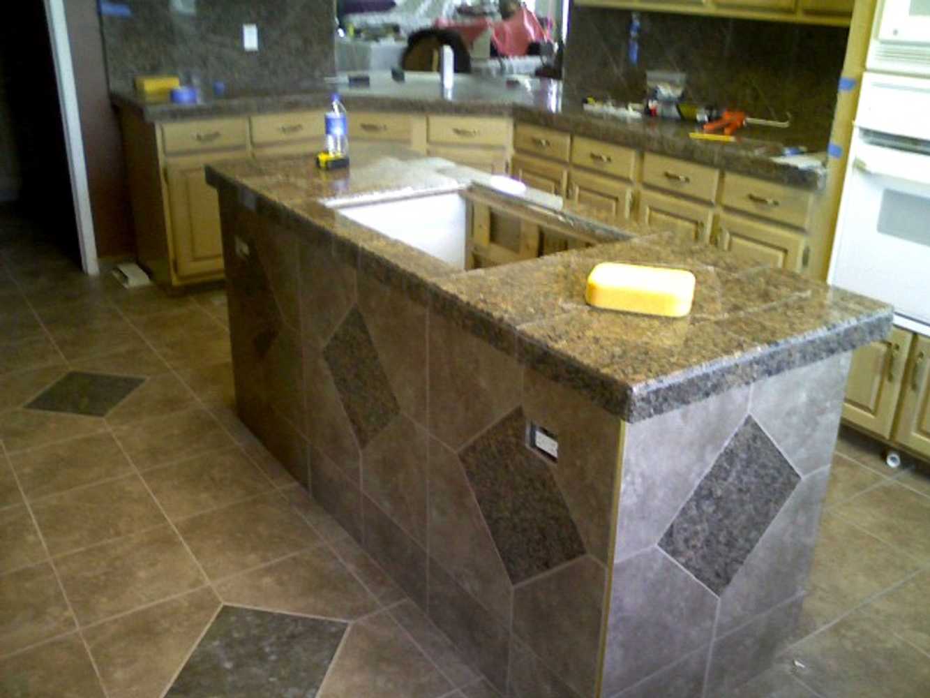 Othello Kitchen Granite/Porcelain Tile Work