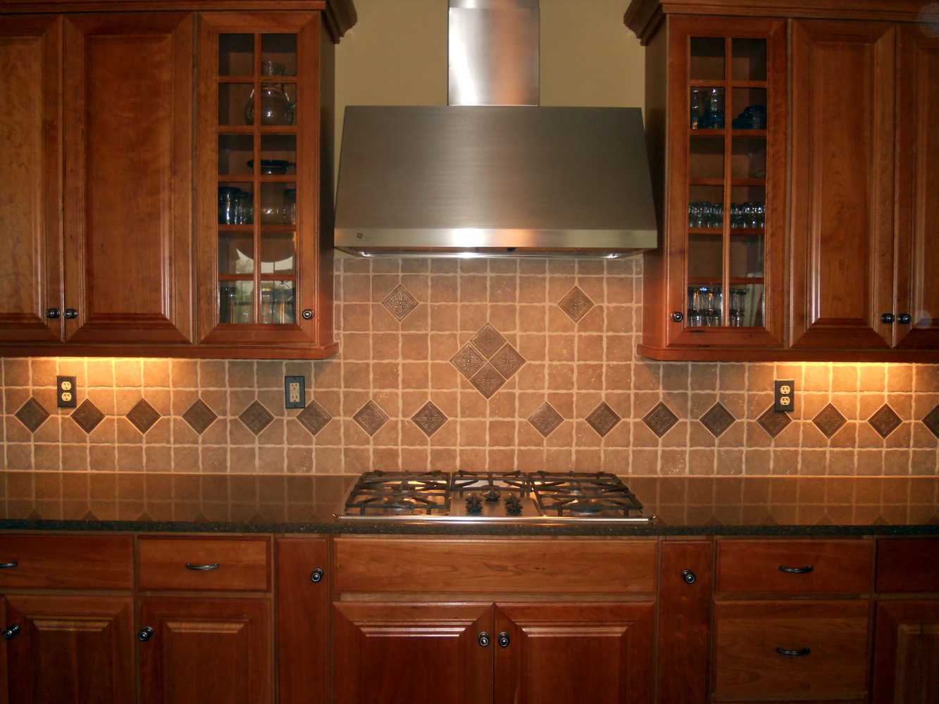 Kitchen Tile Backsplash