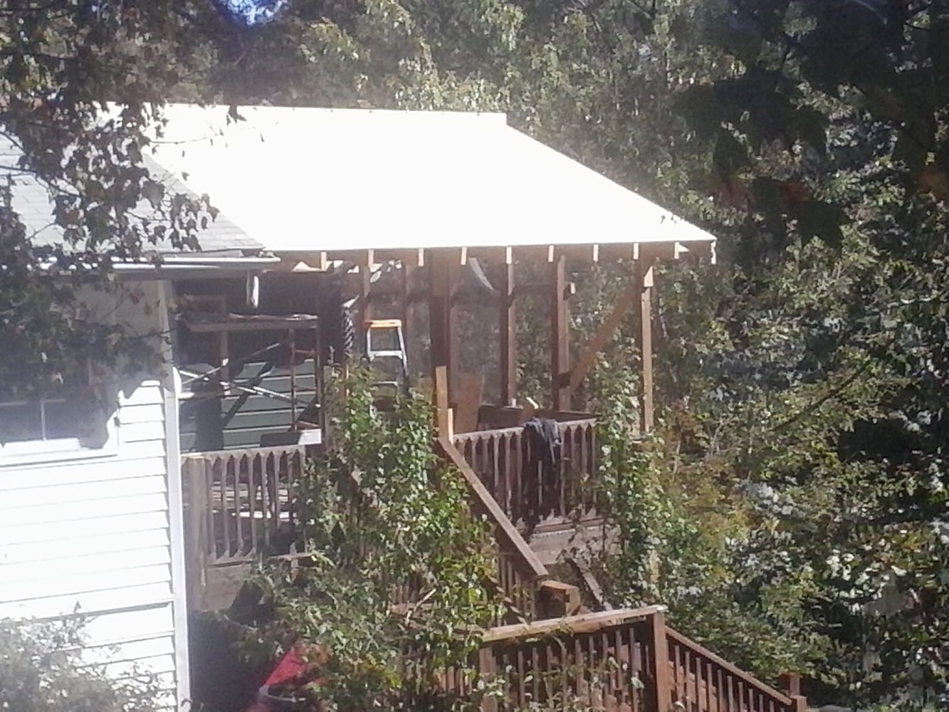 Metal Roof Installation and Framing 