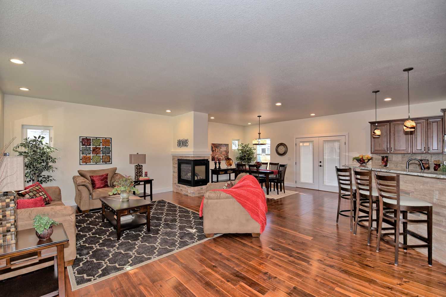 726 N Royer
