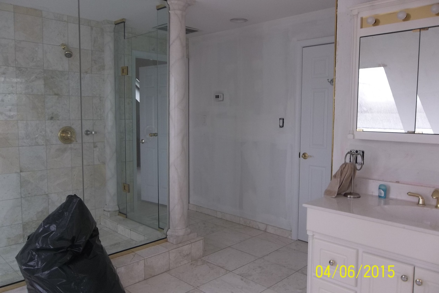 WALLPAPER REMOVAL PROJECT