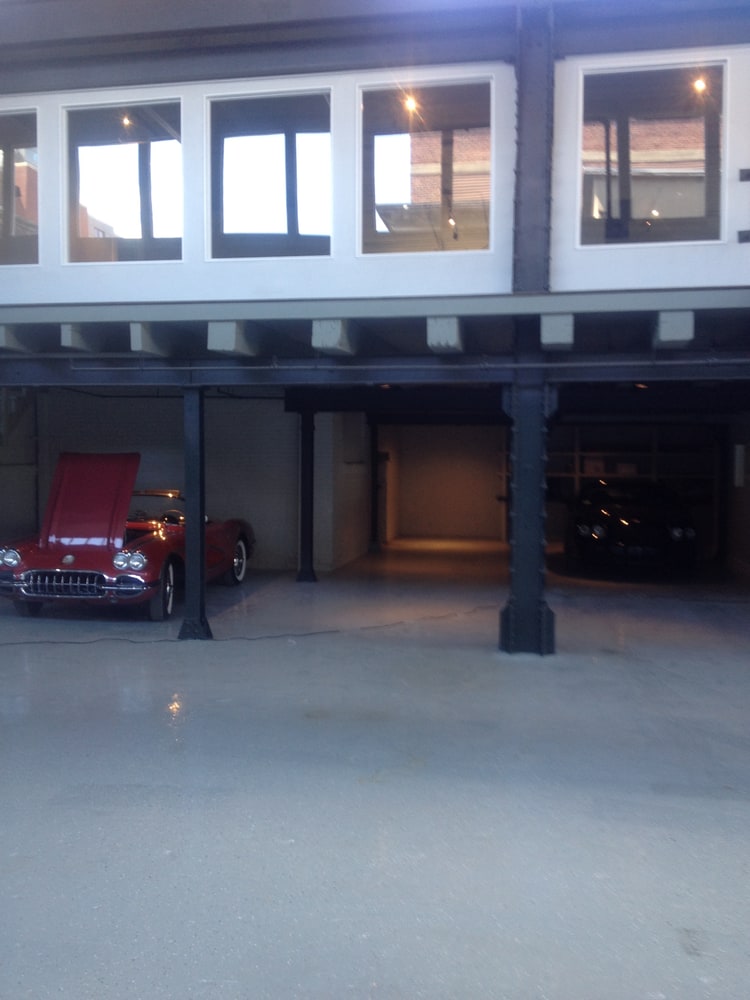 Private Showroom & Office