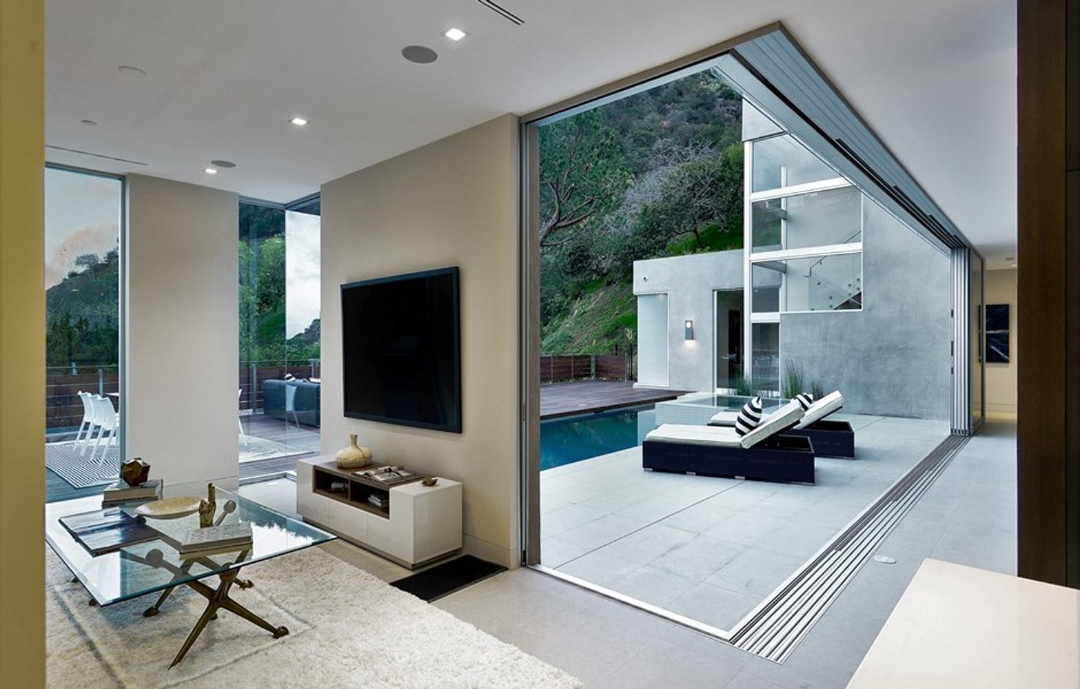 Hollywood Hills Rising Glen Project 
