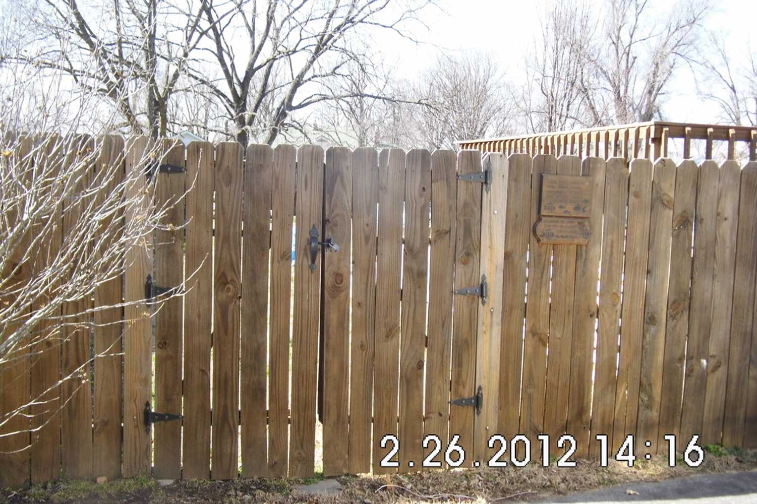 privacy fence