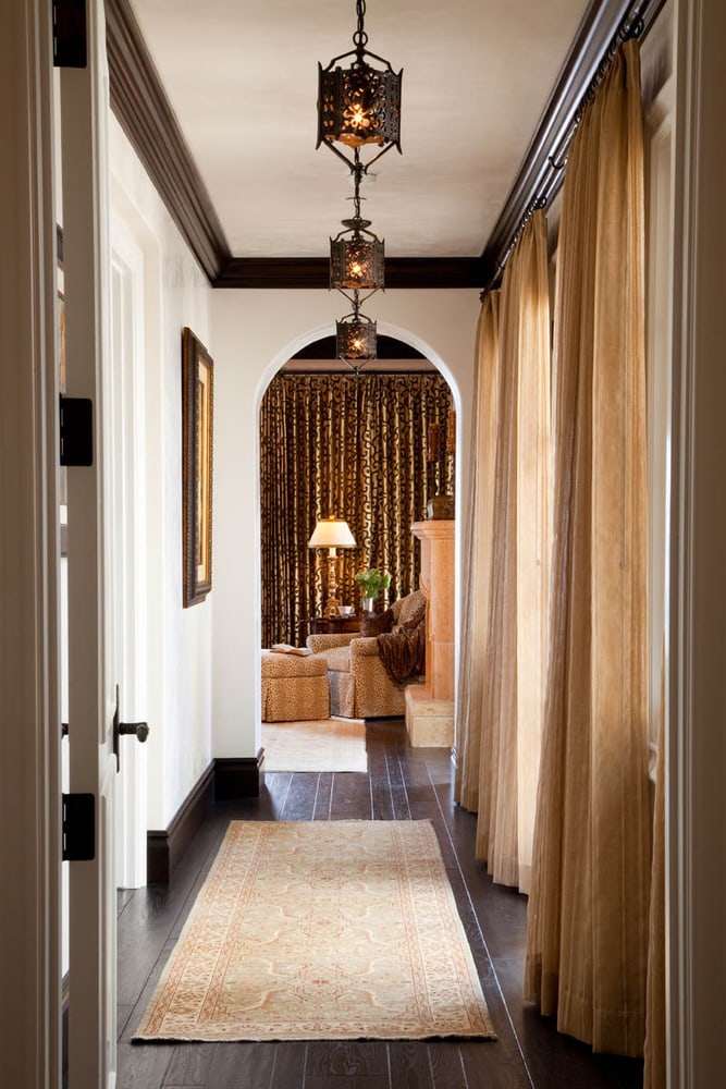 Newport Beach, CA :: boutique hotel interior/exterior renovation