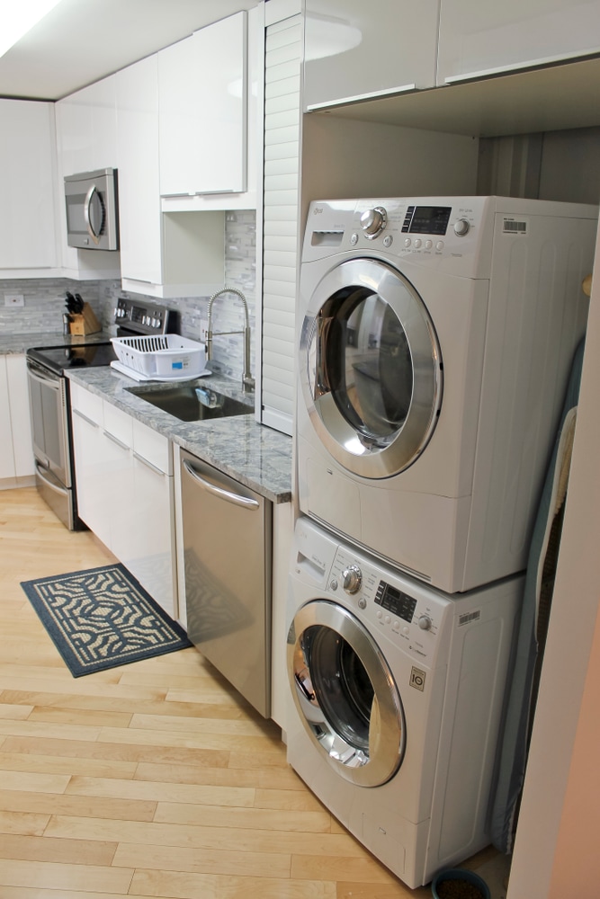 Condo Kitchen Remodel (Edgewater)