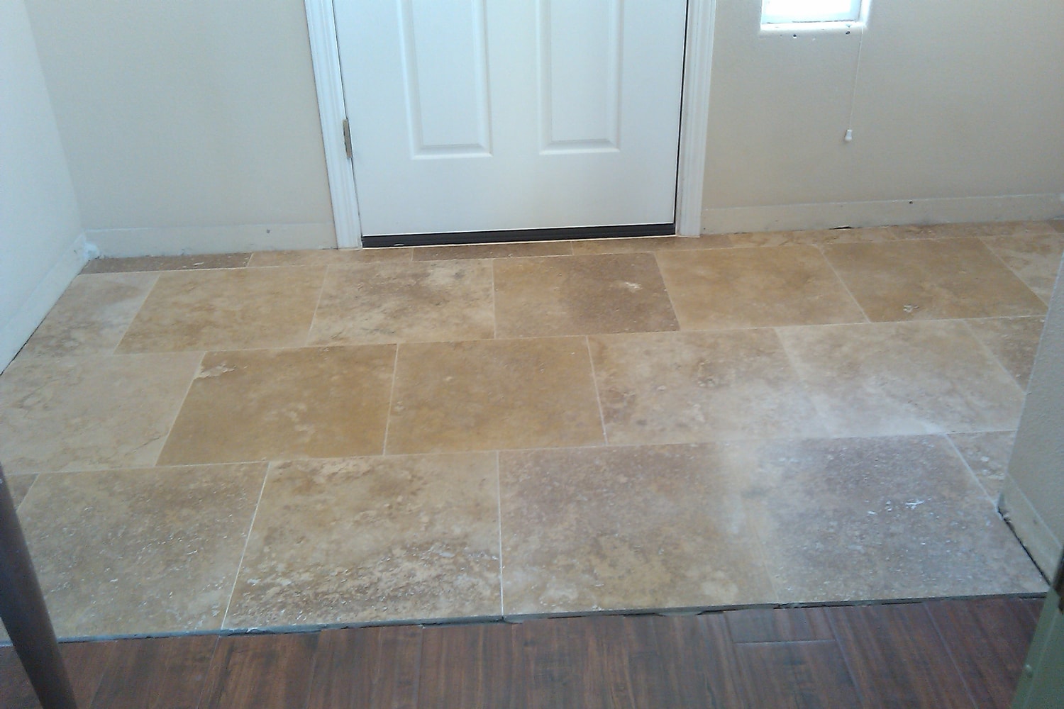 Travertine Tile Entryway