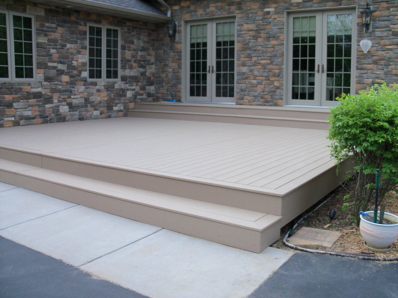 Project photos from Dean's Deck & Construction