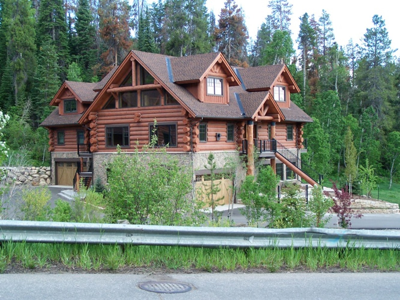 Photo(s) from Commonwealth Construction