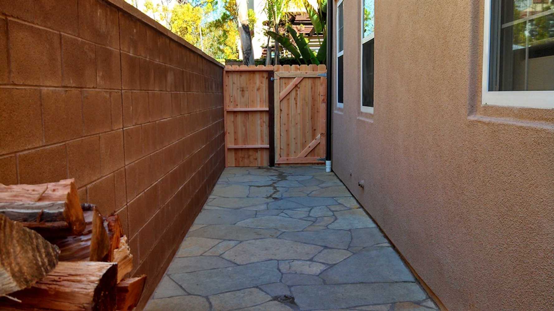 Irvine Handyman Builds Gate Fence for Dog Run