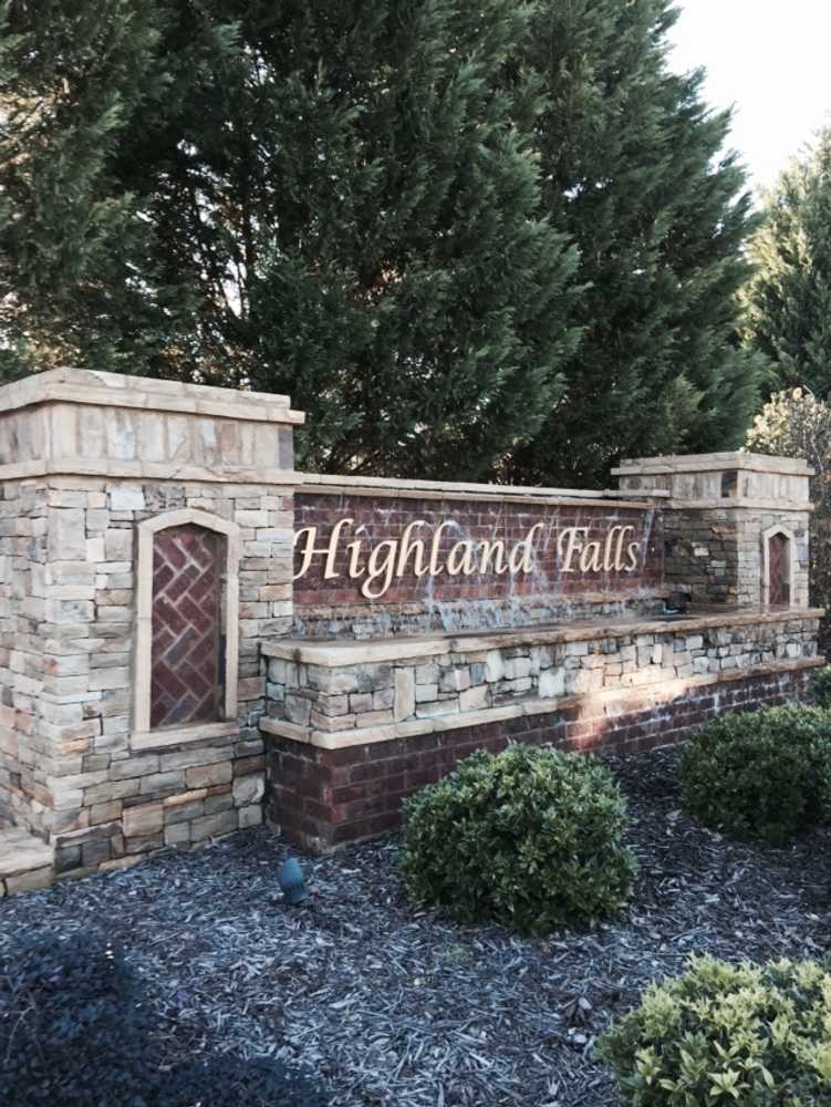 Highland Falls Entrance