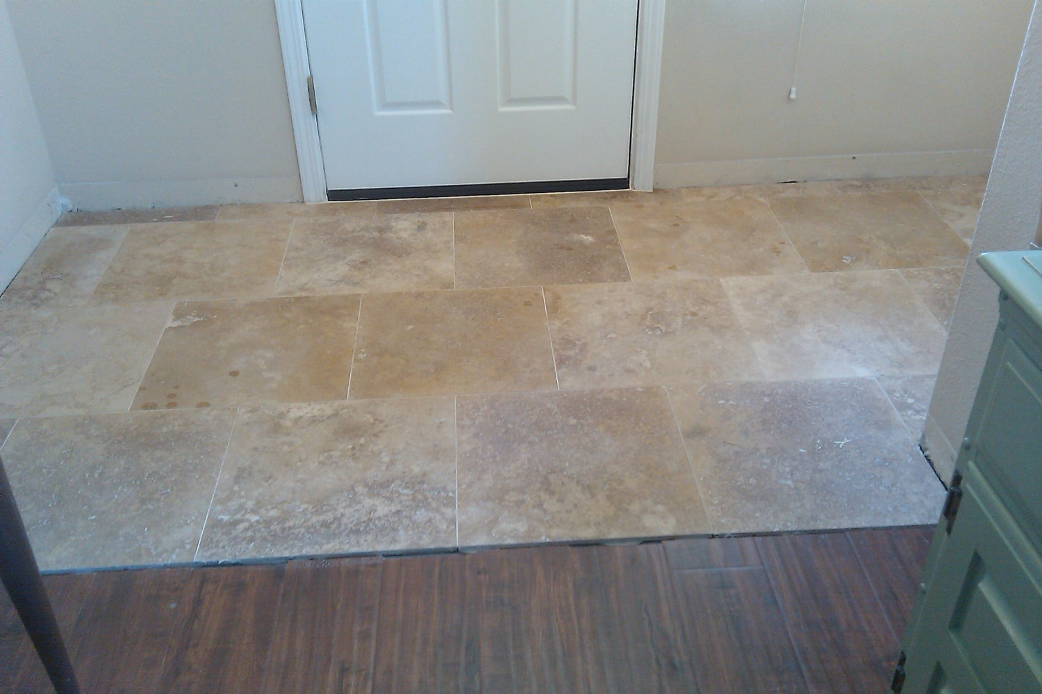 Travertine Tile Entryway