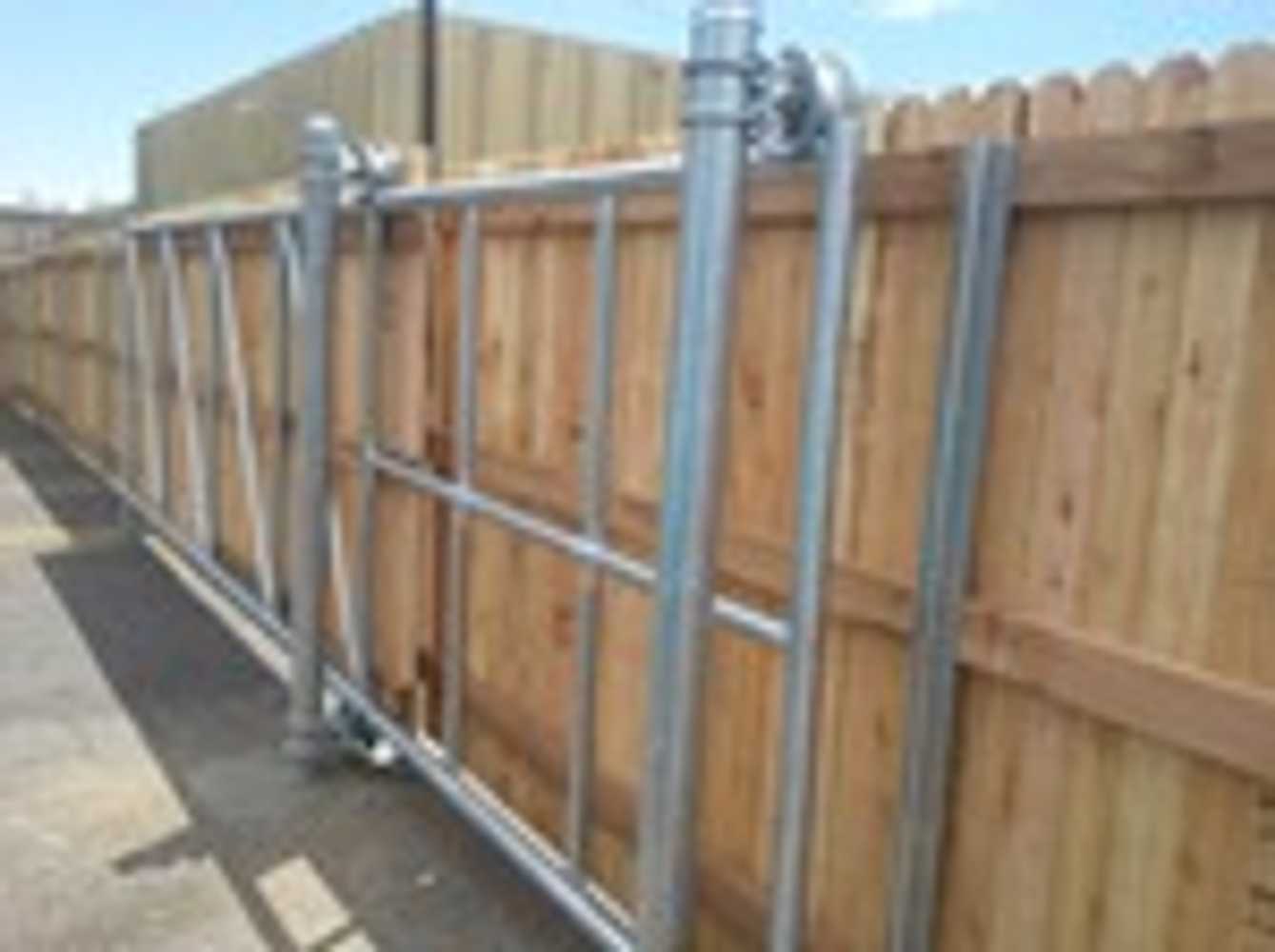 COMMERCIAL/INDUSTRIAL Photo(s) from Denver Fence Construction And Repair