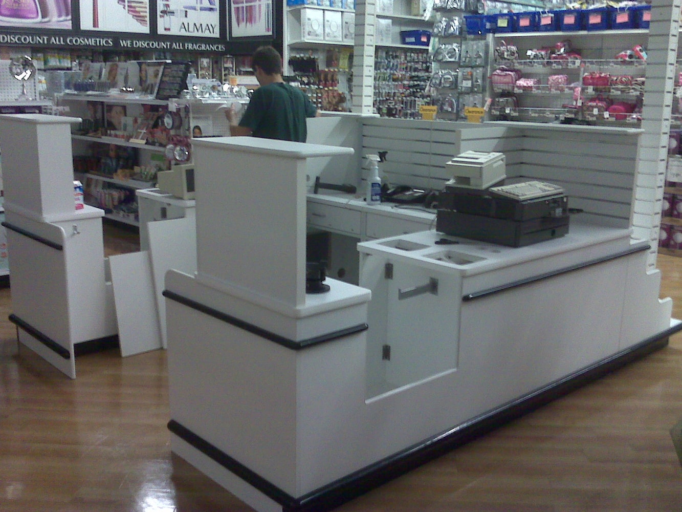 Photo(s) from TRADESMITHE INC