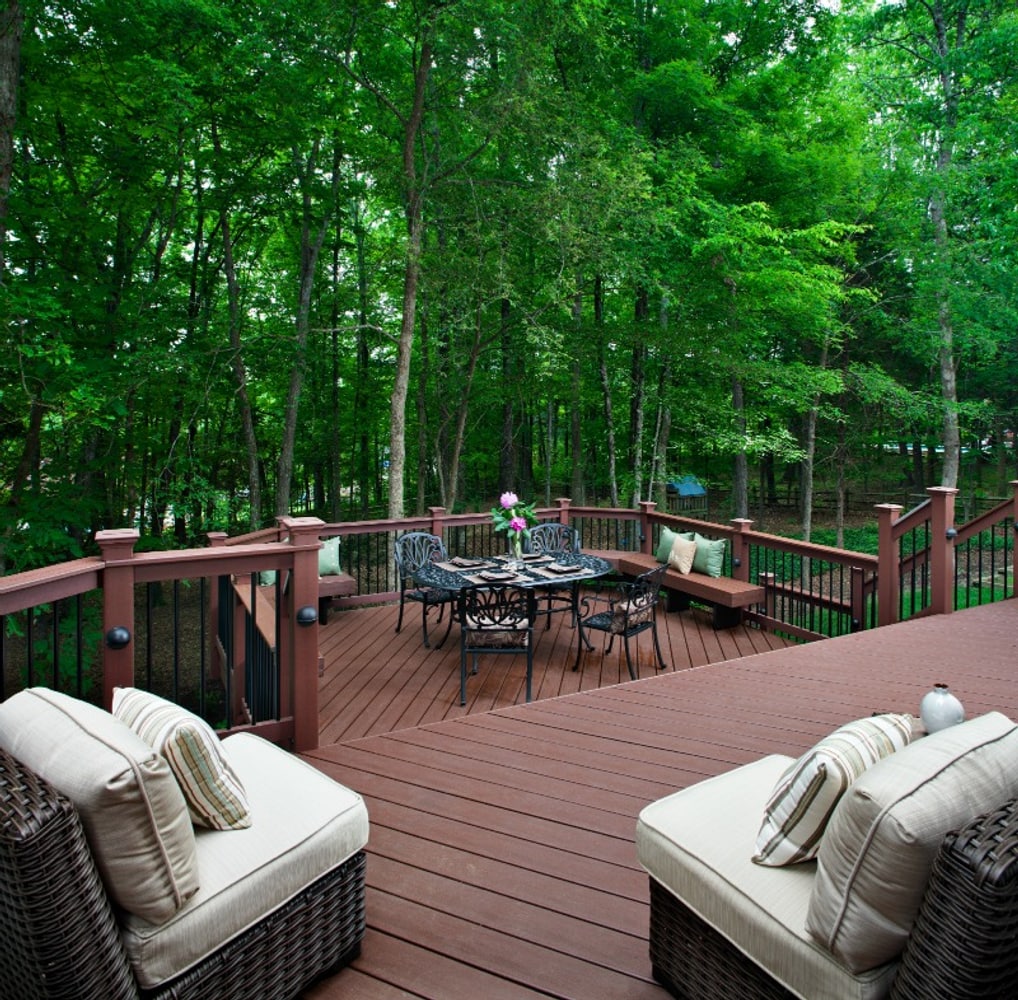 Decks from Archadeck of Nashville