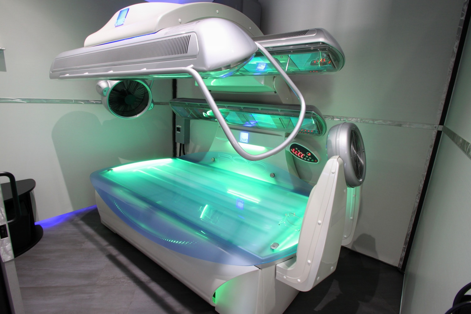 Electric Sun Tanning Salon