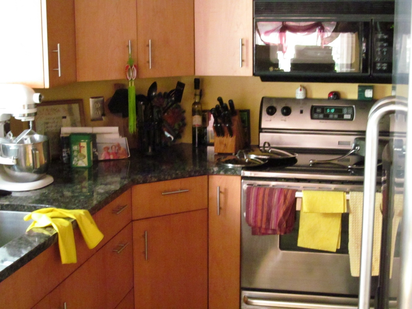 Kitchen Counter Tops and Floors