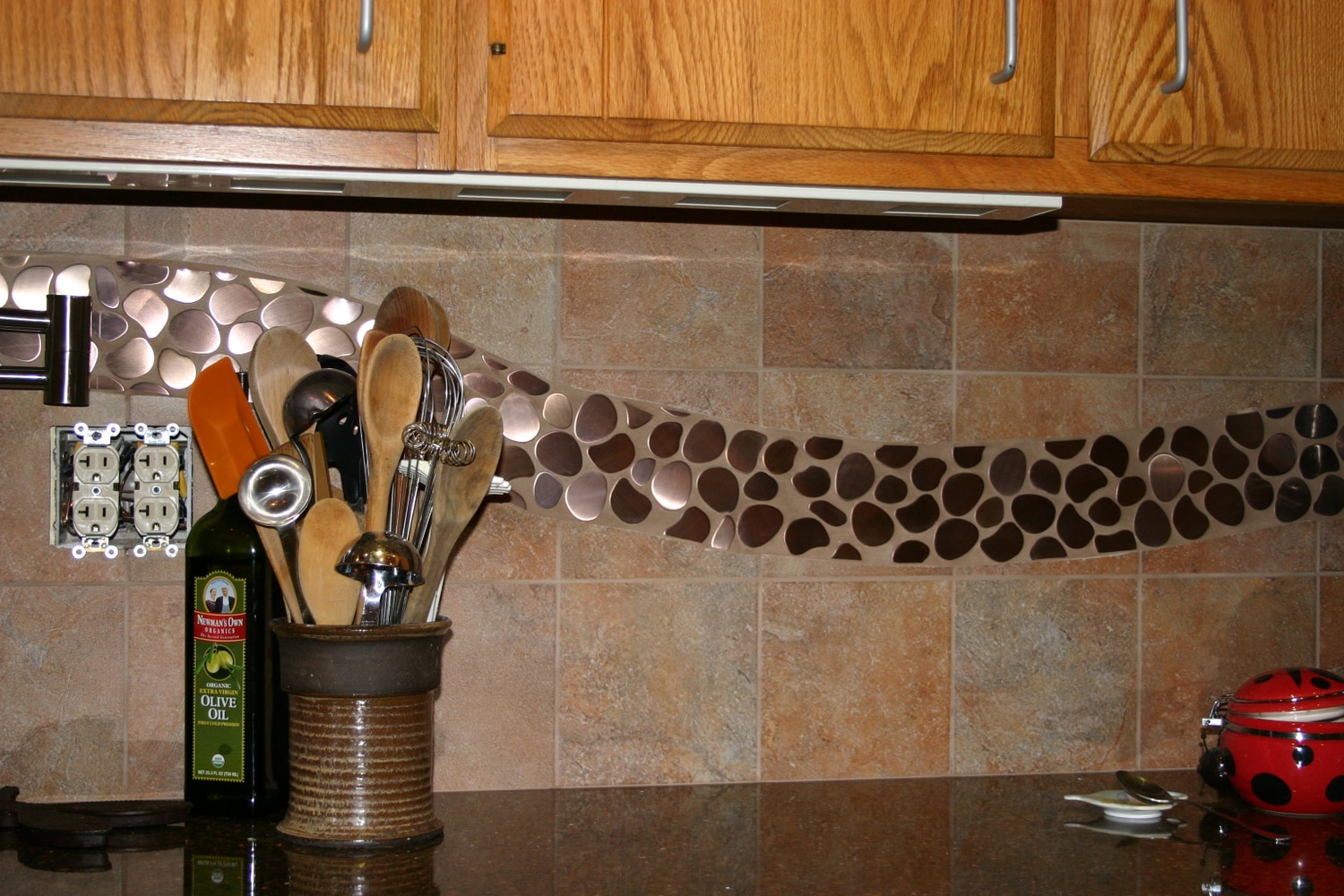 Viatera counter tops and tile backsplash