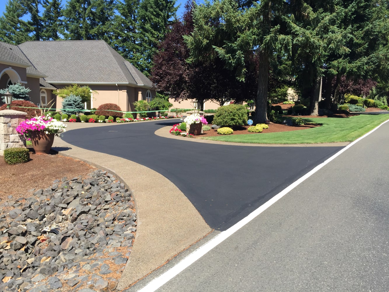 Photo(s) from Sealcoating services 