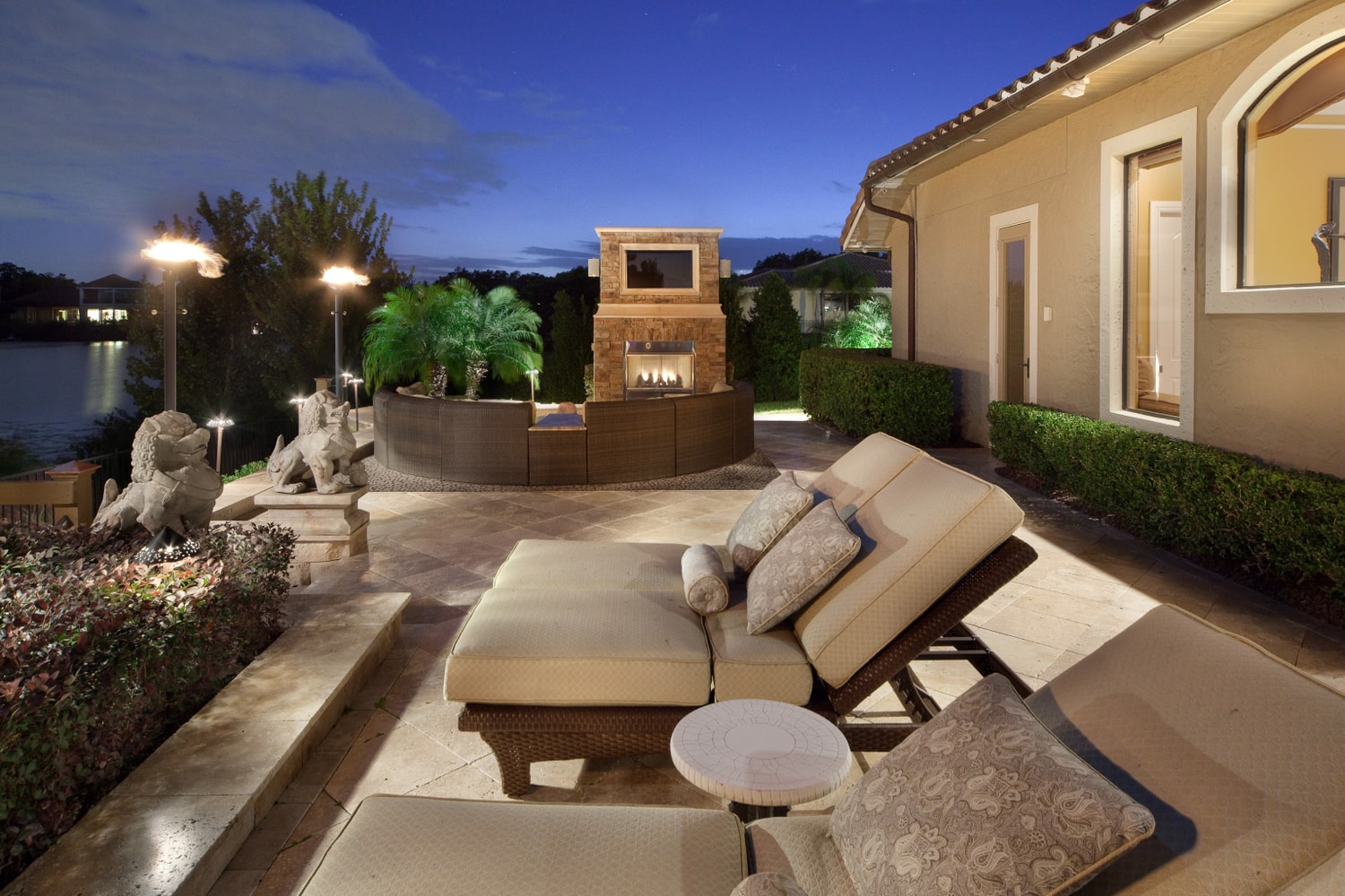 Tuscan Style Lakefront Windermere Residence