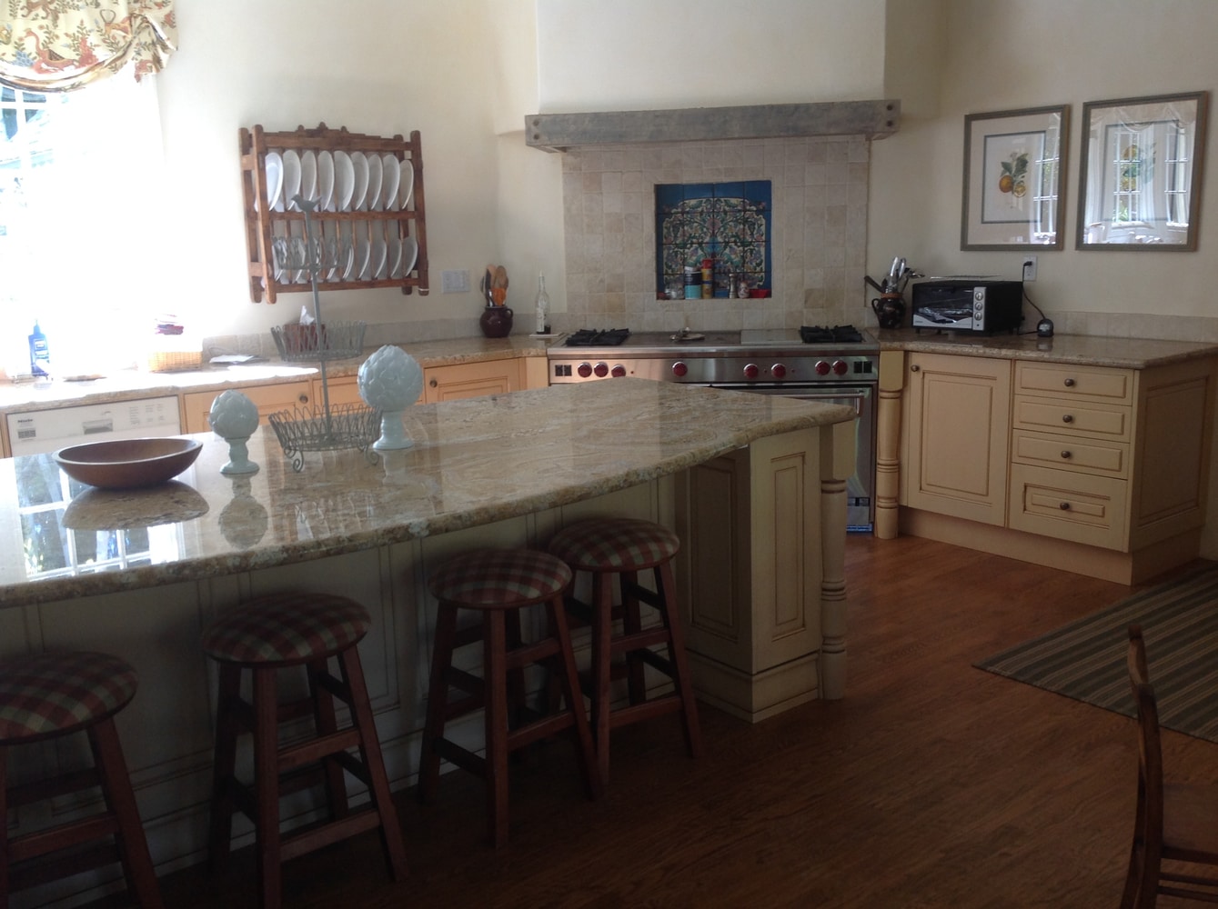 Photo(s) from Kenyon Mcintyre Inc