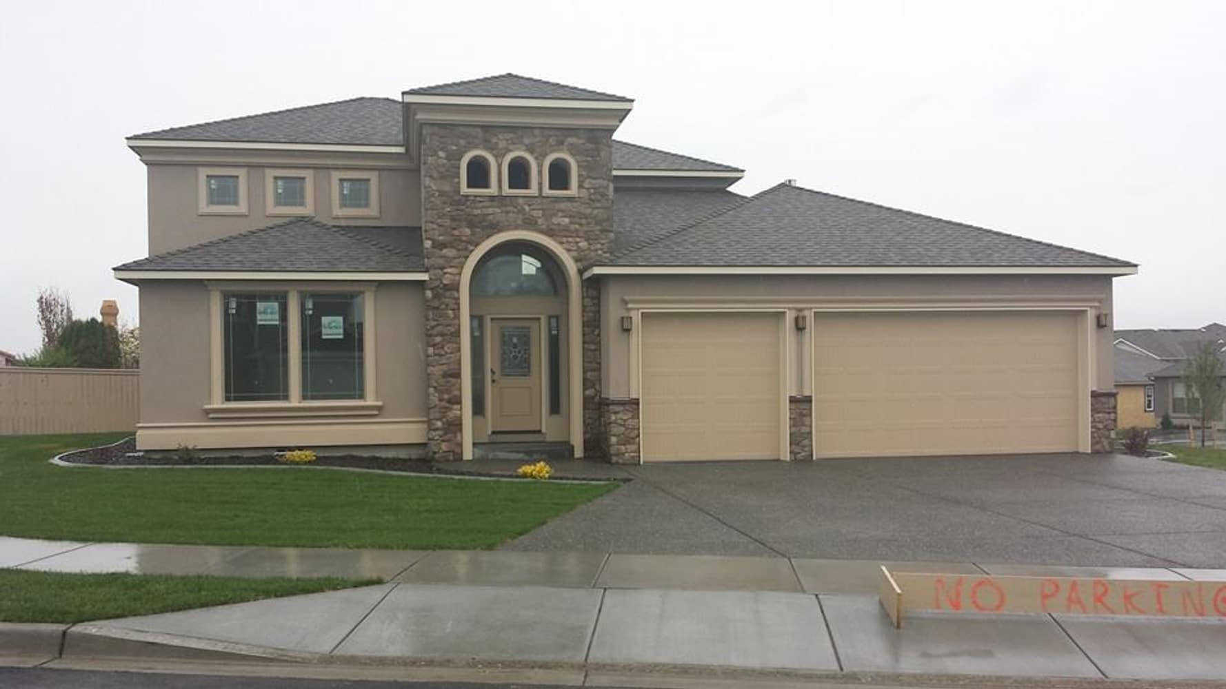 Photo(s) from Universal Plastering 2 