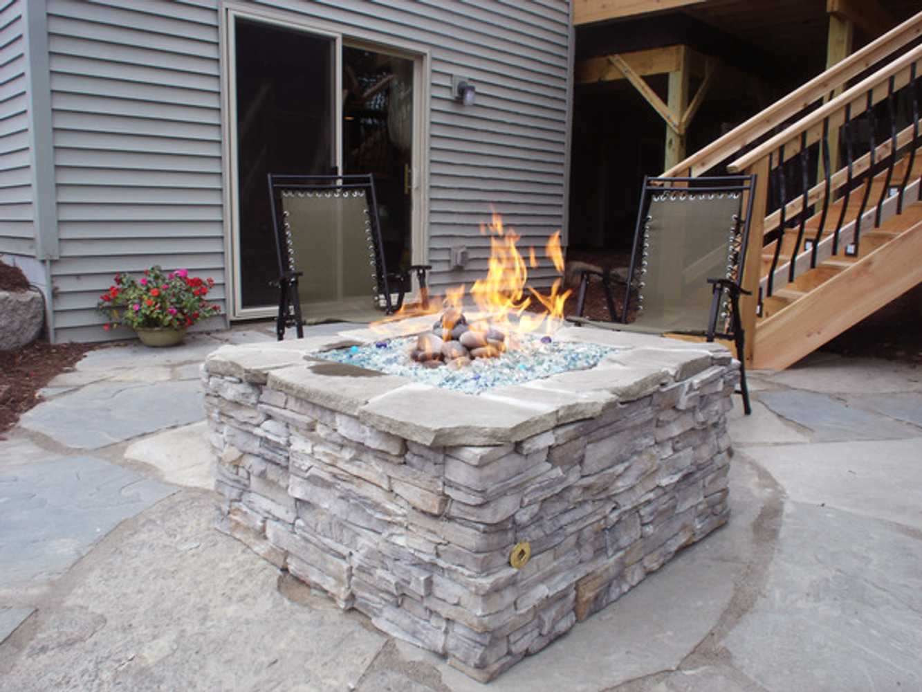 Outdoor projects-Swimming Pools/Decks/Patios/Firepits/rockwork/Cabanas