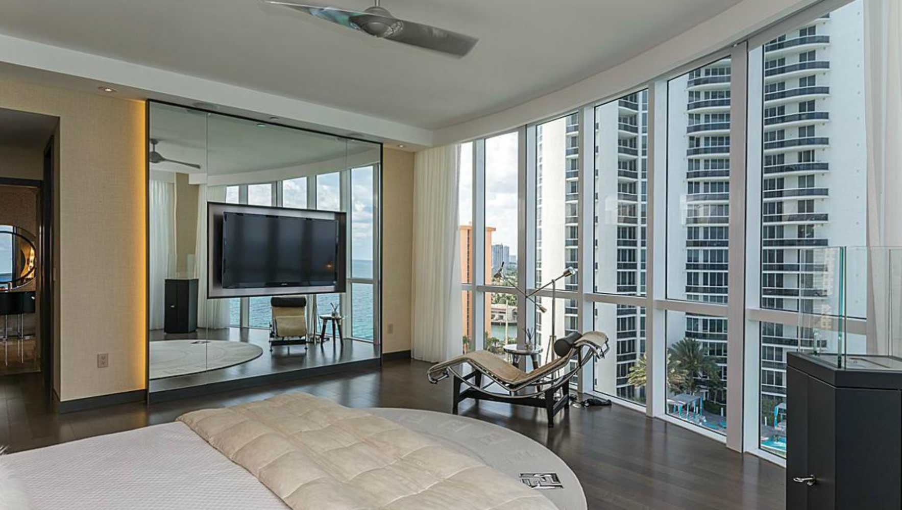 Apartment II in Sunny Isles, FL