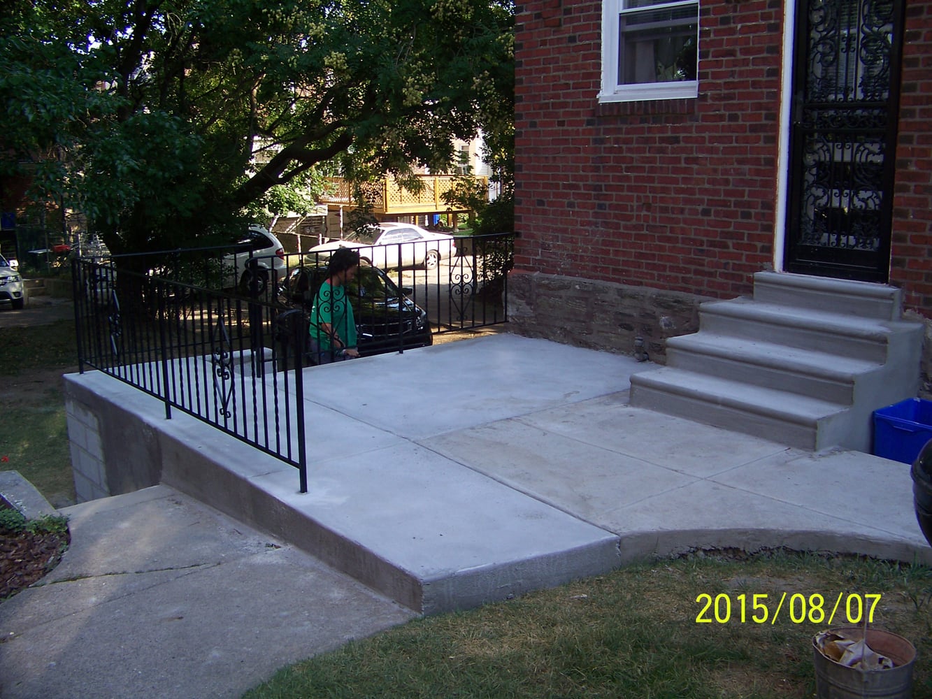 2339 Bryn Mawr Ave back patio