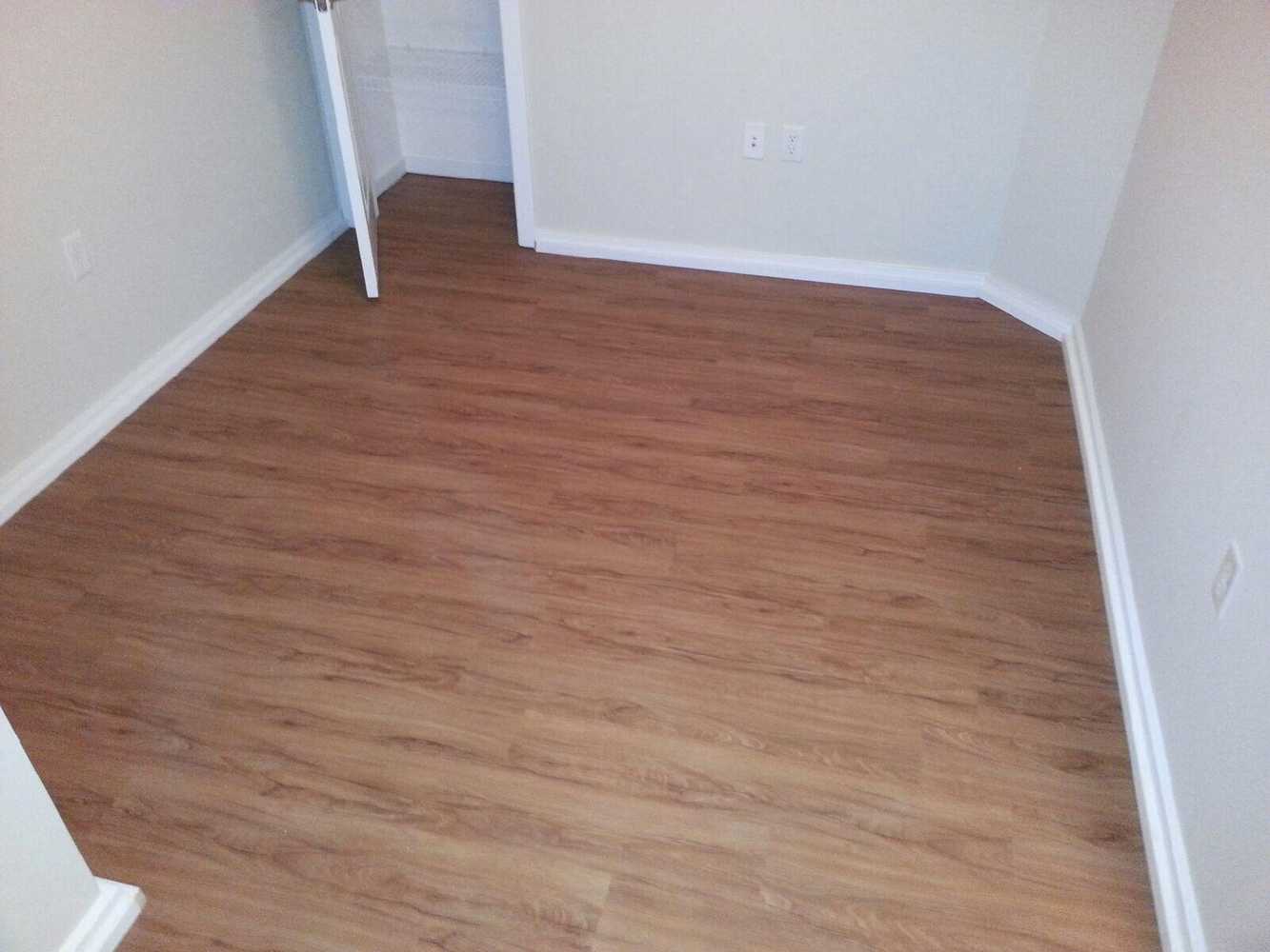 Hardwood & laminate installation 