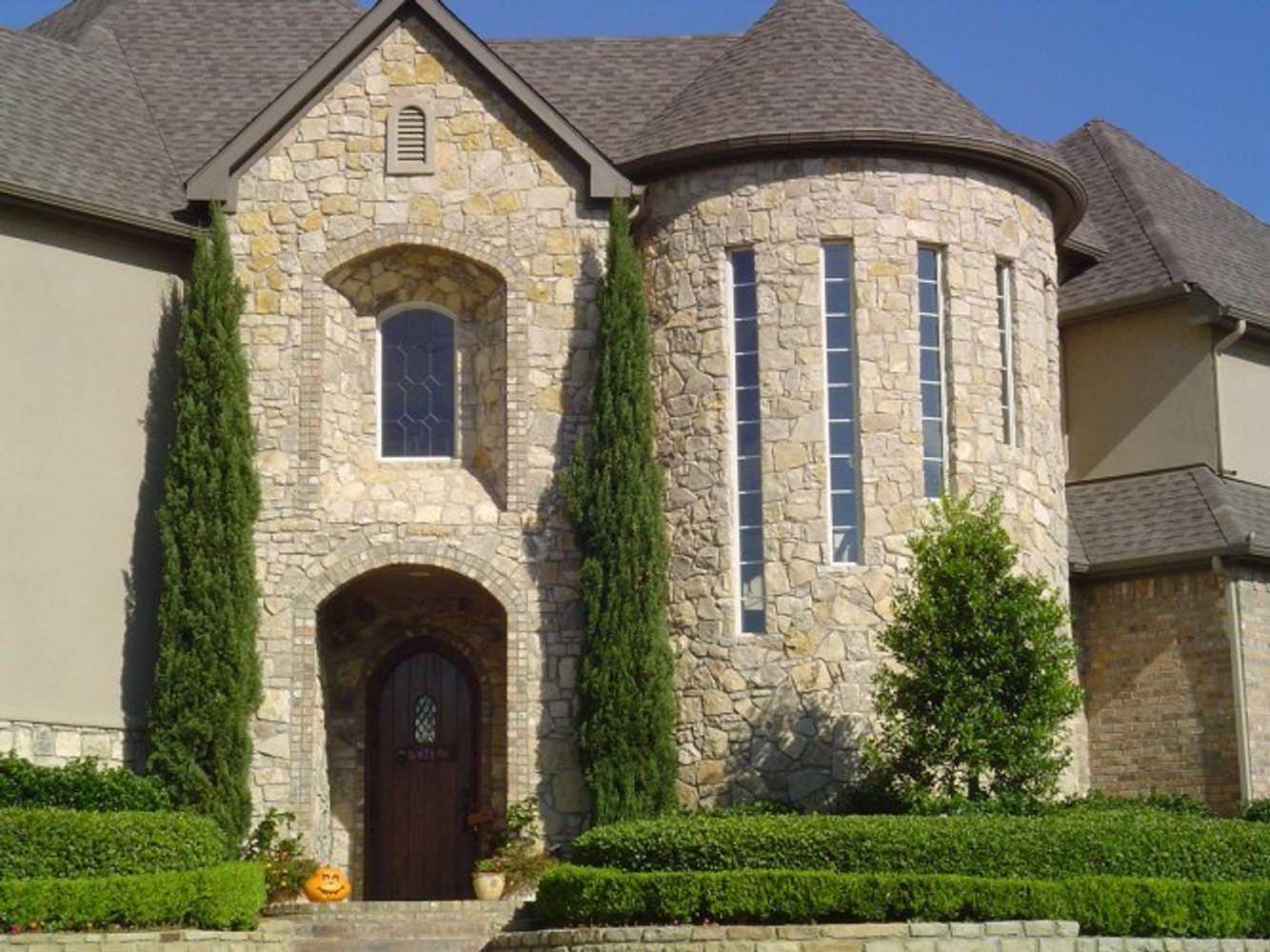 Exterior Stone Veneer