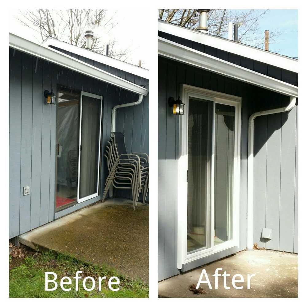 Windows on a 1970's ranch style home