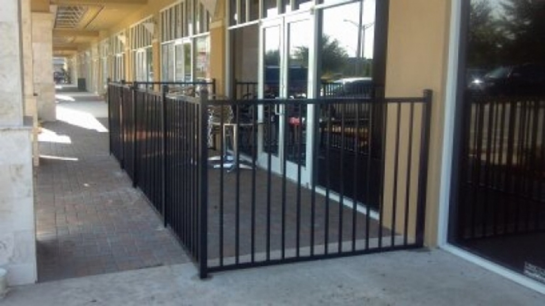 Island Girl Cigar Bar - Outdoor Patio